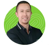 Ronald Rueda, Asistente Administrativo